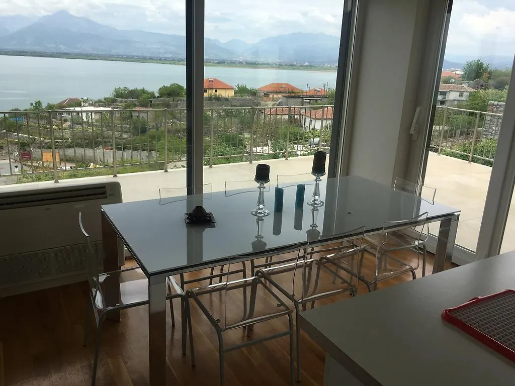 Modern Swimming-Pool Villa Shkodër