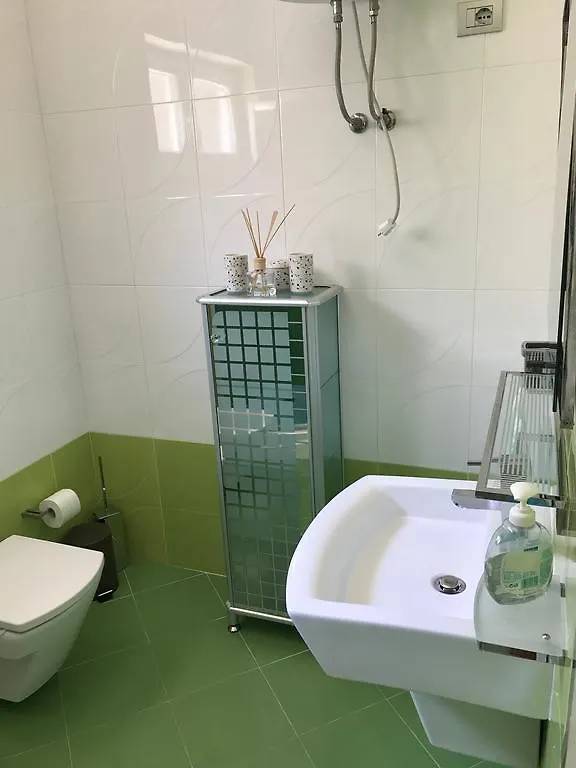 Modern Swimming-Pool Villa Szkodra